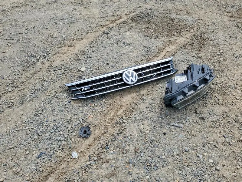 2017 VOLKSWAGEN PASSAT R-LINE  