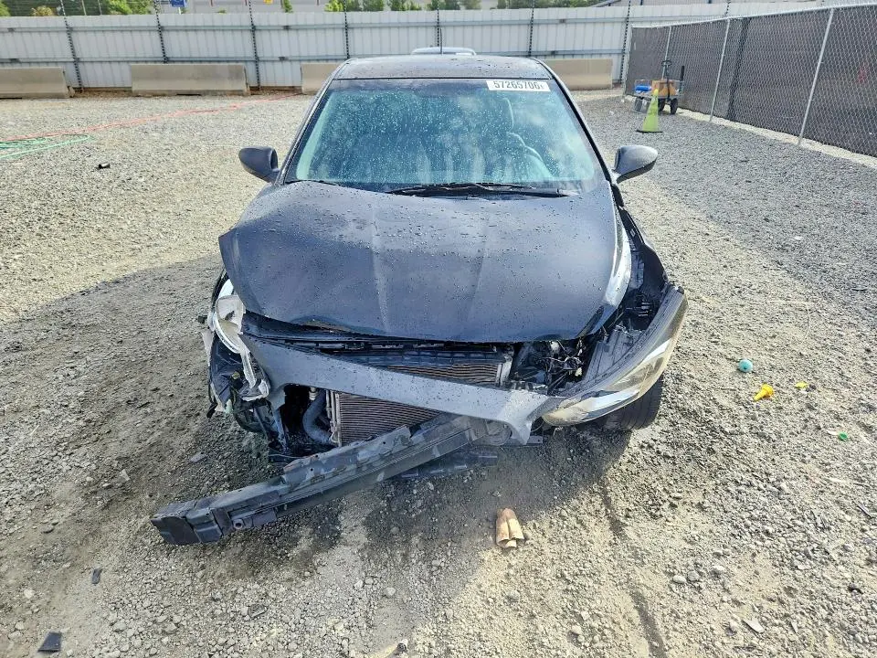 2012 HYUNDAI ACCENT GS  