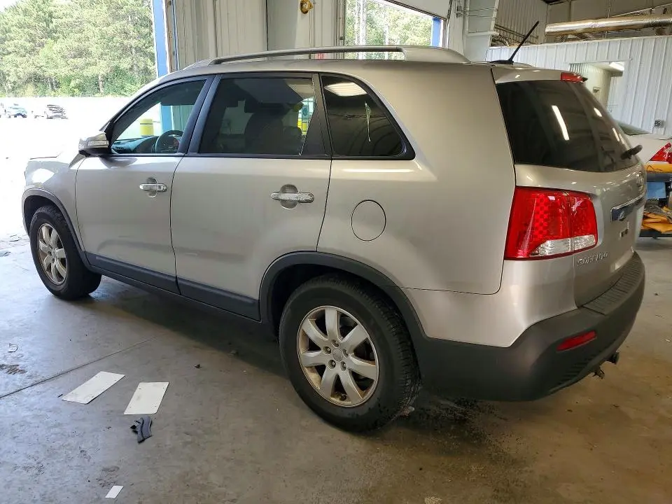 2013 KIA SORENTO LX  