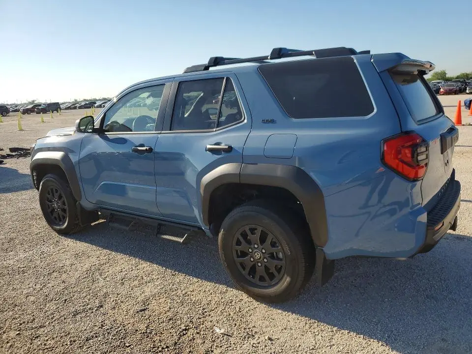 2025 TOYOTA 4RUNNER SR5  