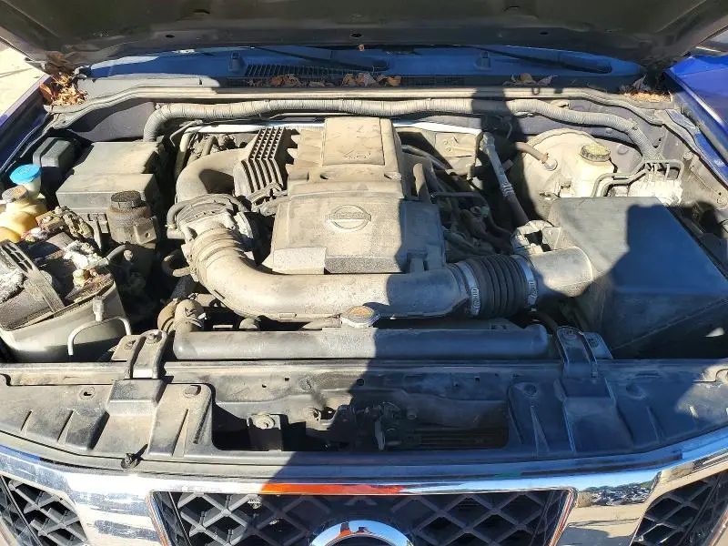 2015 NISSAN FRONTIER SV  