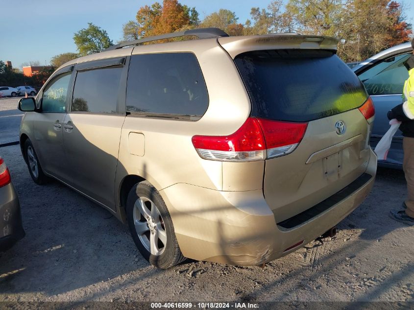 2011 TOYOTA SIENNA LE V6