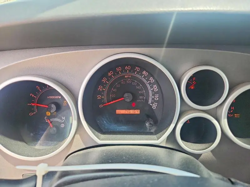 2010 TOYOTA TUNDRA CREWMAX SR5  