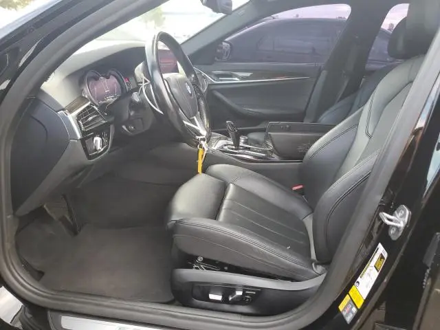 2019 BMW 530E   