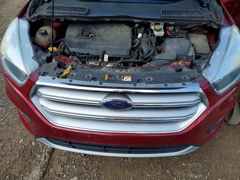 2017 FORD ESCAPE SE  