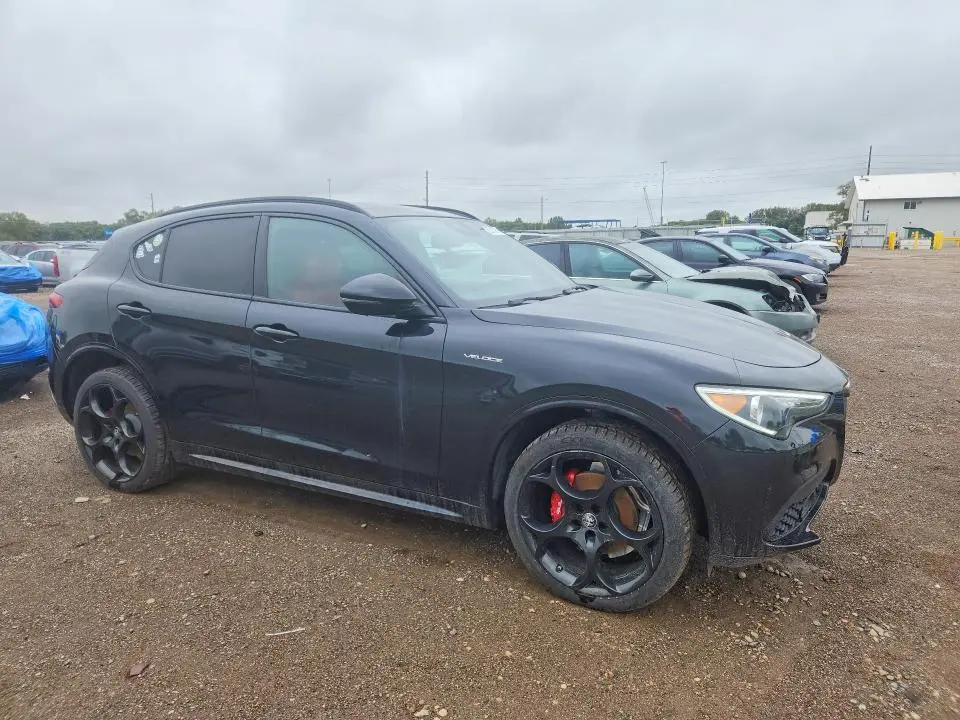 2023 ALFA ROMEO STELVIO TI  