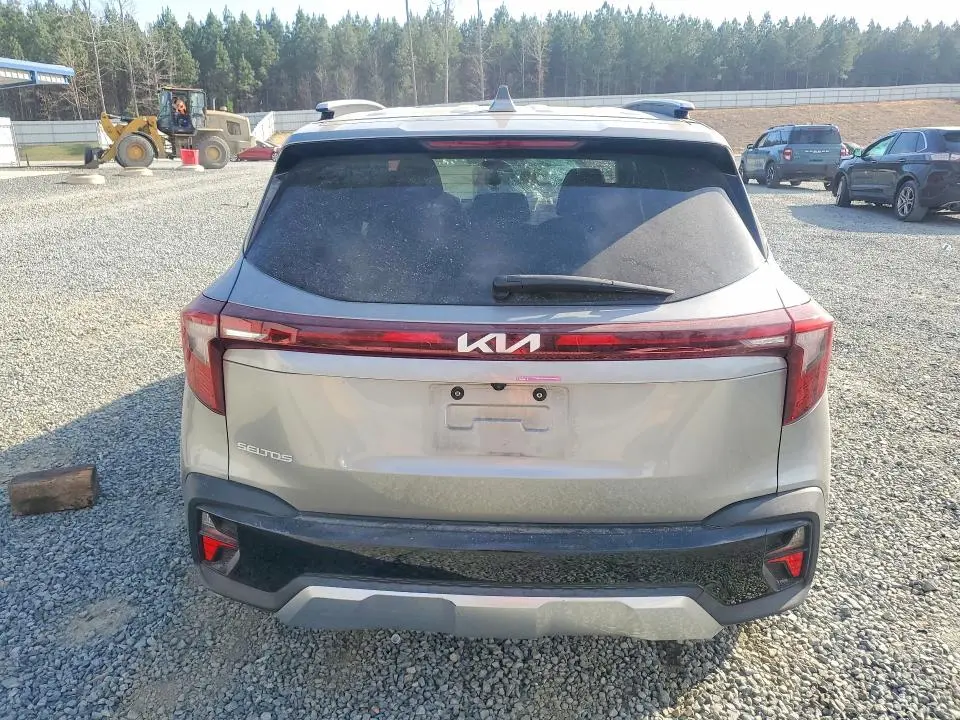 2025 KIA SELTOS S  
