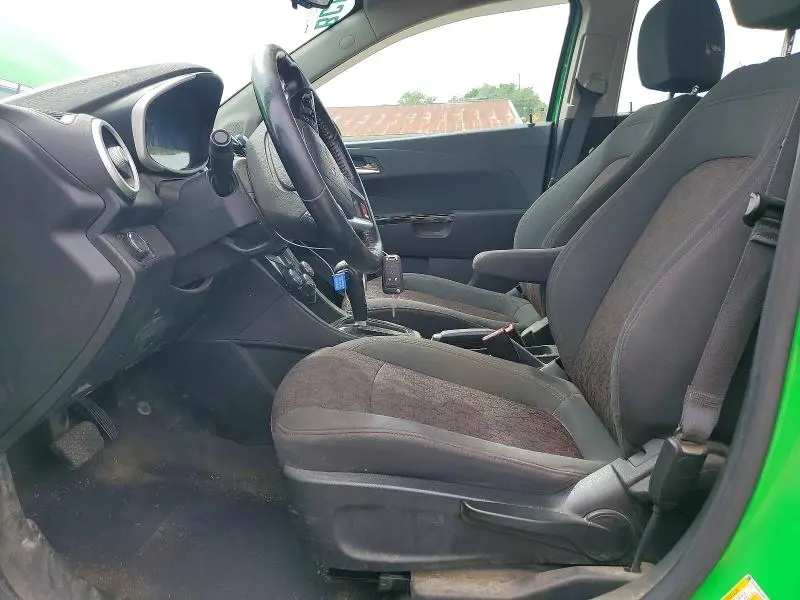 2017 CHEVROLET SONIC LT  