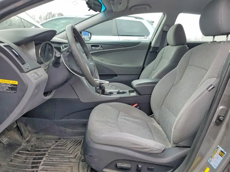 2012 HYUNDAI SONATA GLS  