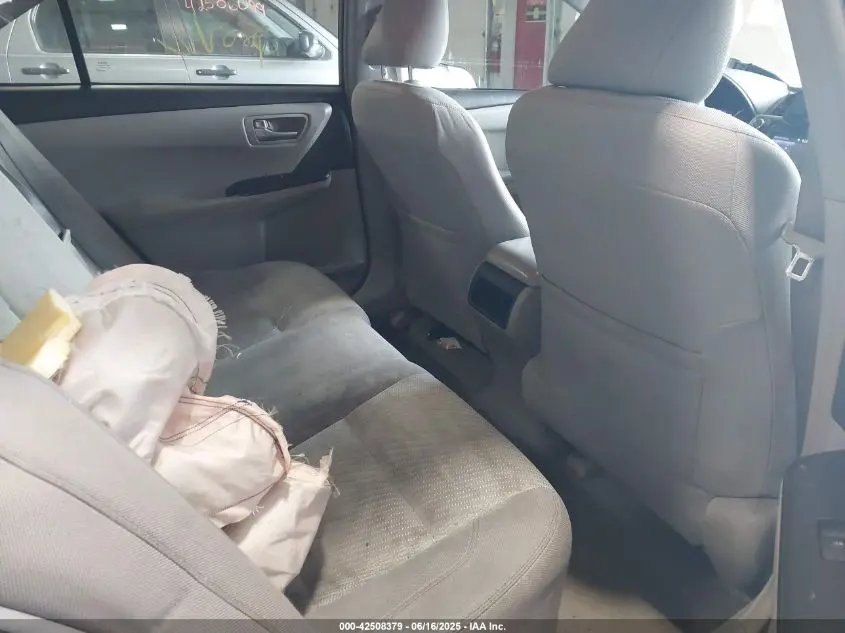 2017 TOYOTA CAMRY LE