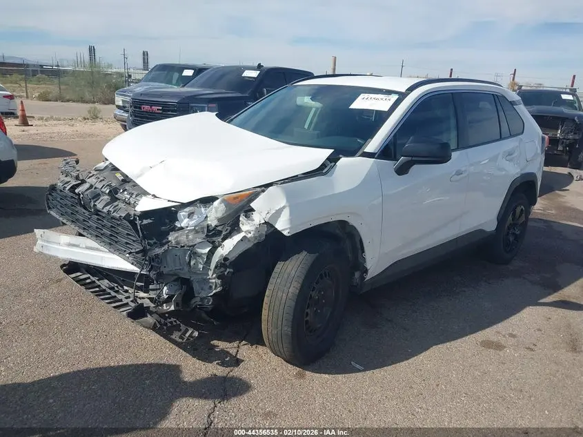 2019 TOYOTA RAV4 LE