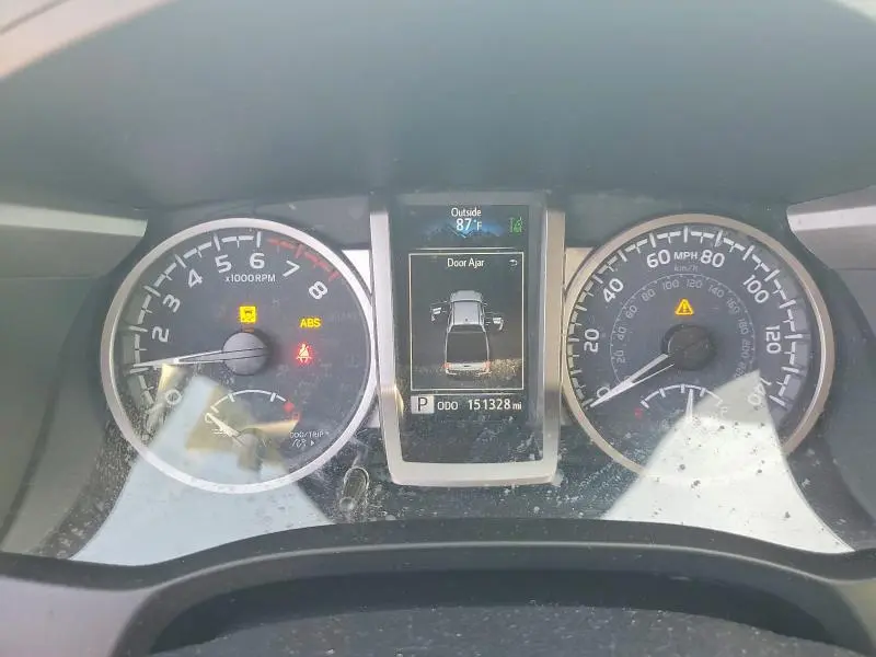 2021 TOYOTA TACOMA SR5 V6  