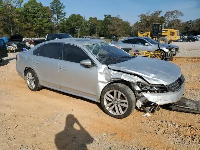 2017 VOLKSWAGEN PASSAT SE  