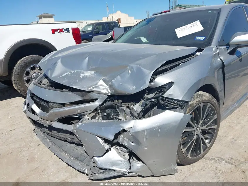 2019 TOYOTA CAMRY SE