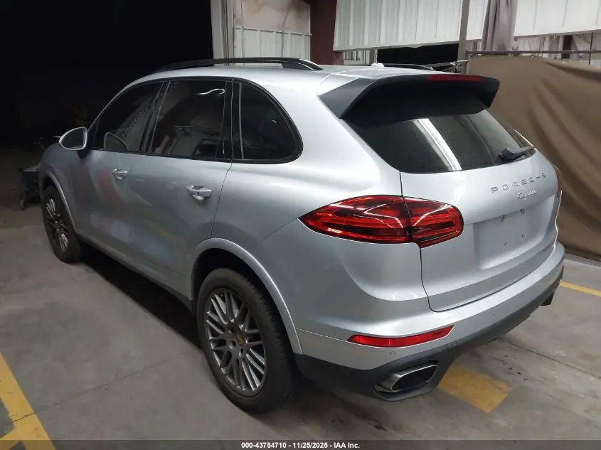2017 PORSCHE CAYENNE PLATINUM EDITION