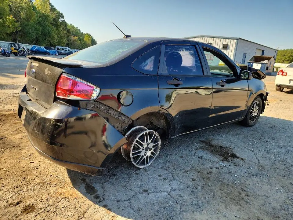 2010 FORD FOCUS SE  