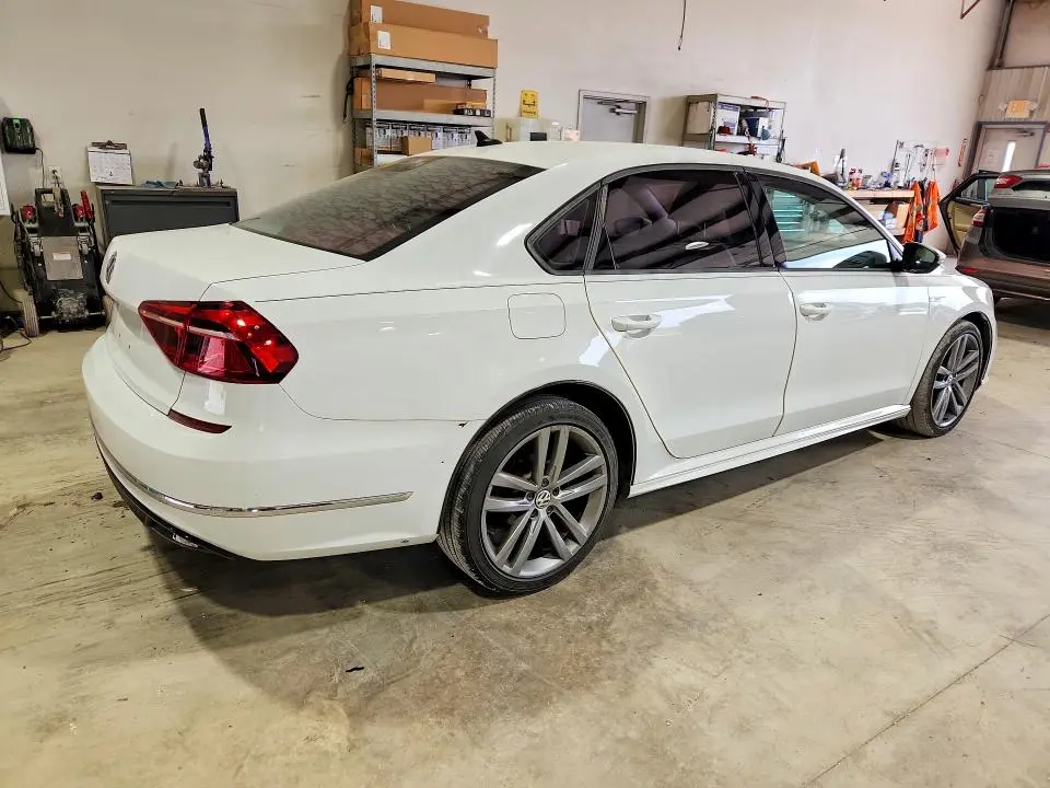2018 VOLKSWAGEN PASSAT S  