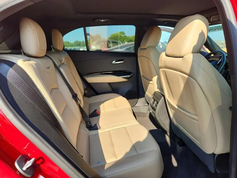 2024 CADILLAC XT4 LUXURY  