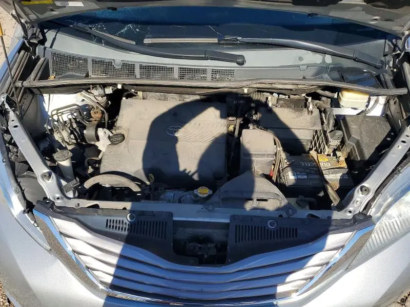 2015 TOYOTA SIENNA XLE 7-PASSENGER  