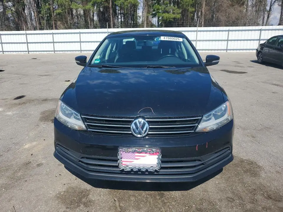 2016 VOLKSWAGEN JETTA SE  