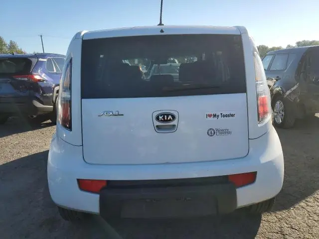 2011 KIA SOUL +  