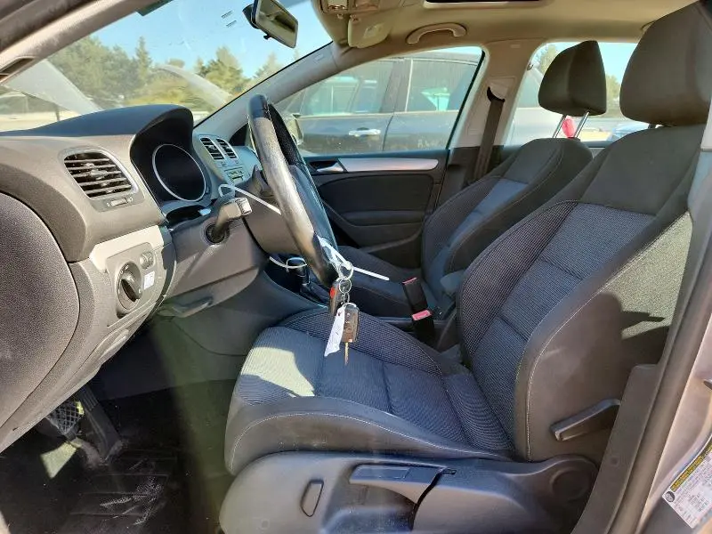 2013 VOLKSWAGEN GOLF   