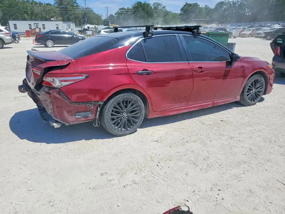 2018 TOYOTA CAMRY SE  