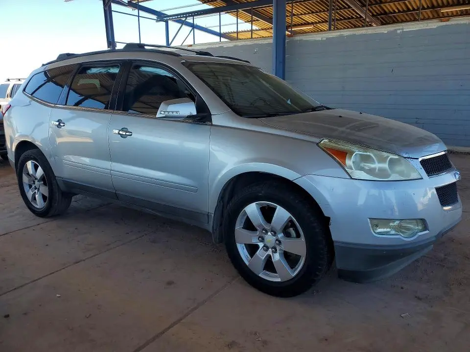 2012 CHEVROLET TRAVERSE LT  
