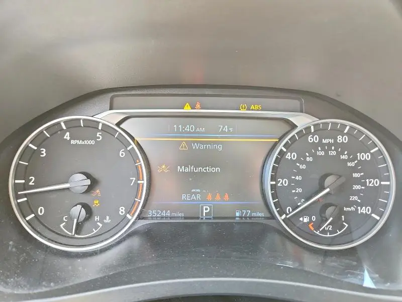 2024 NISSAN ALTIMA SR  
