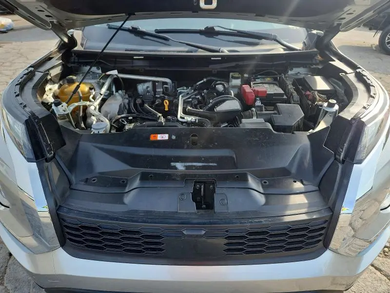 2022 MITSUBISHI OUTLANDER ES  