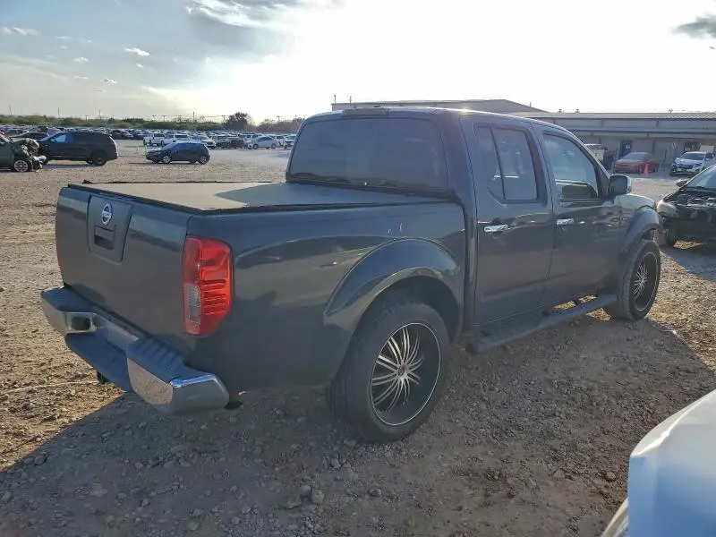 2010 NISSAN FRONTIER CREW CAB SE  