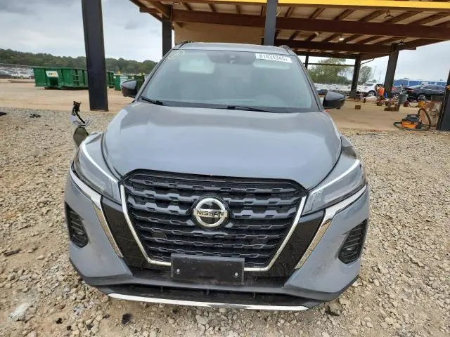 2021 NISSAN KICKS SR  