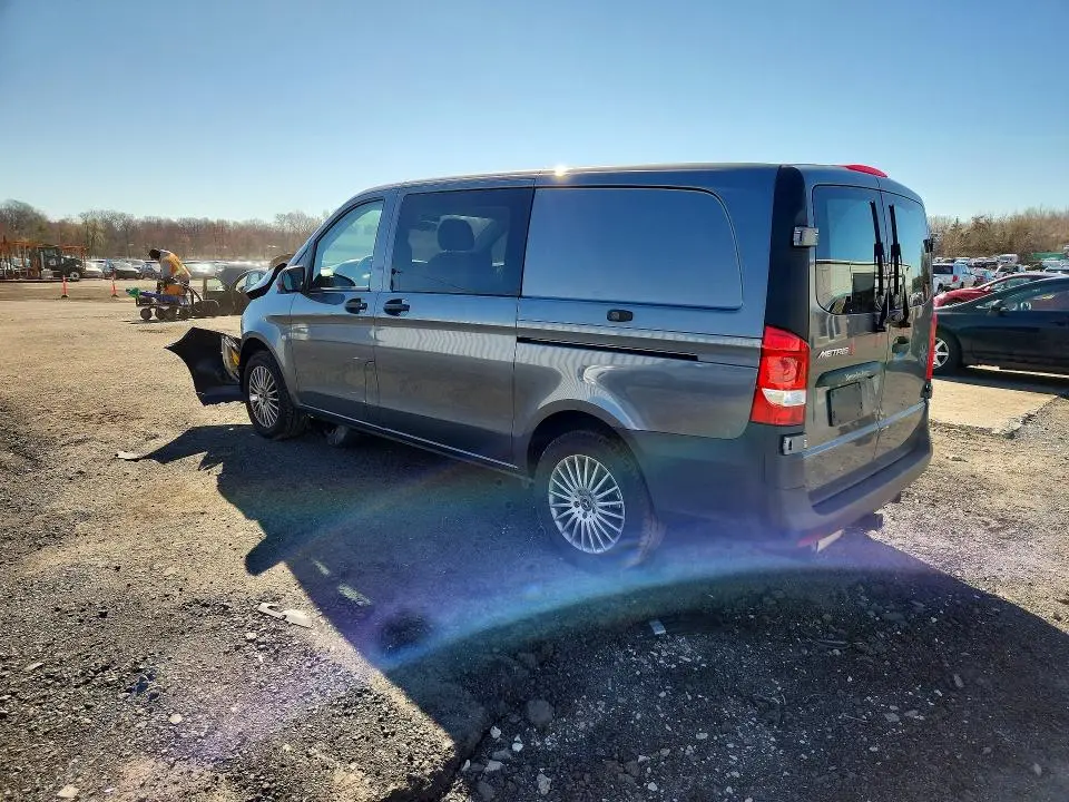 2023 MERCEDES-BENZ METRIS   