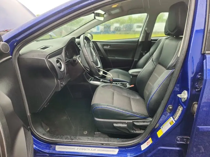 2019 TOYOTA COROLLA SE  