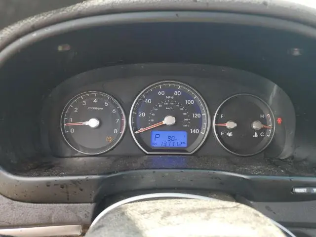 2011 HYUNDAI SANTA FE SE  
