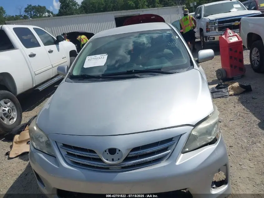 2013 TOYOTA COROLLA LE
