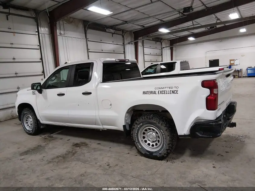 2024 CHEVROLET SILVERADO 1500 4WD  STANDARD BED WT