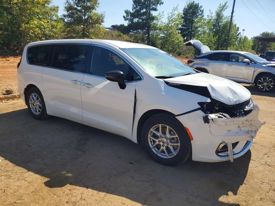 2024 CHRYSLER PACIFICA TOURING  
