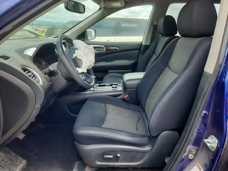 2018 NISSAN PATHFINDER SV  