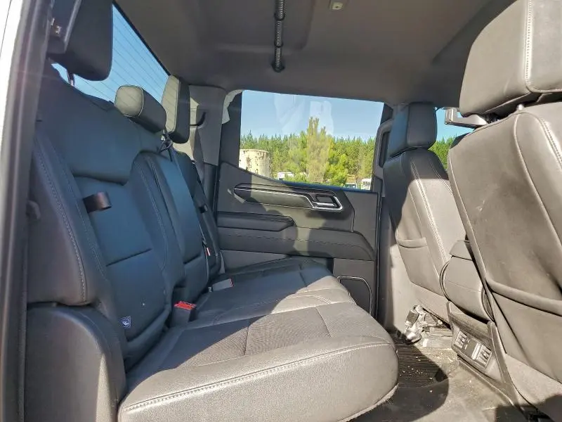 2024 GMC SIERRA K1500 SLT  