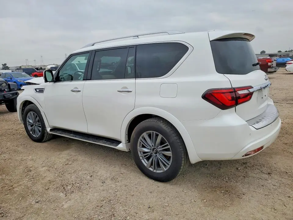 2022 INFINITI QX80 LUXE  