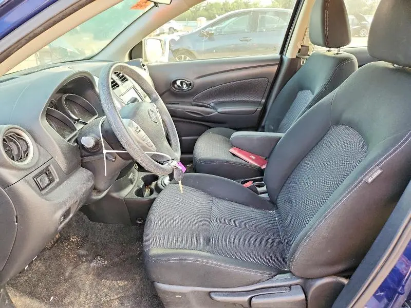 2019 NISSAN VERSA SV  