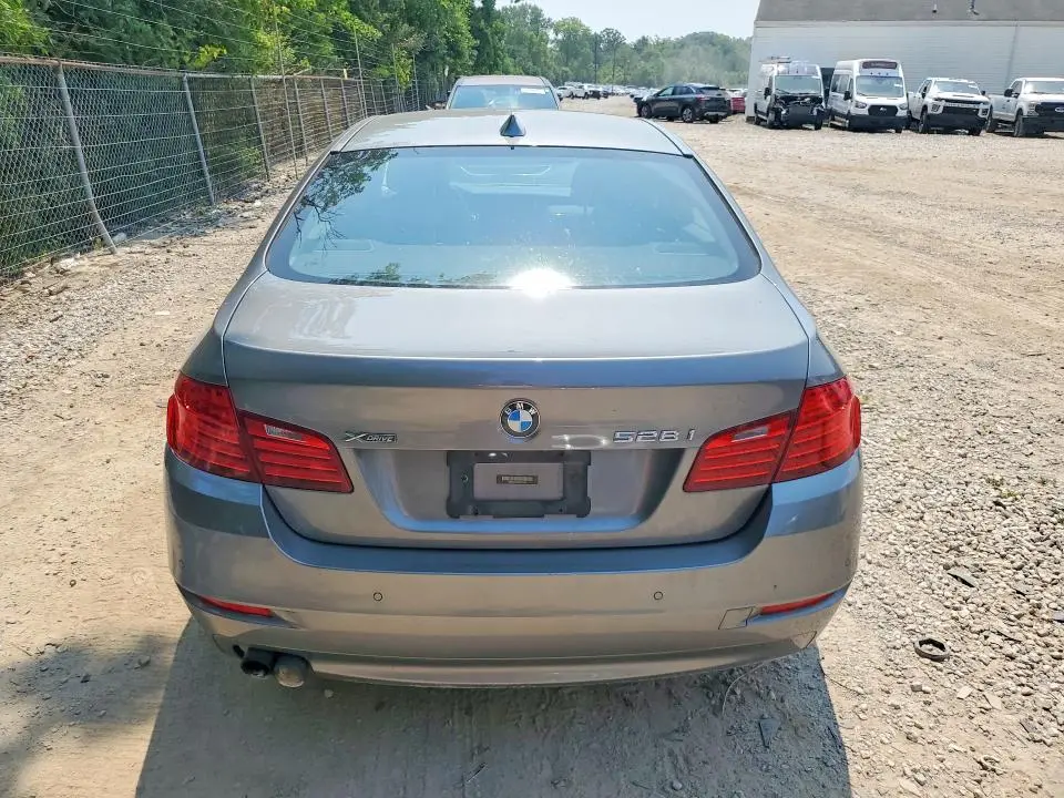 2015 BMW 528 XI  