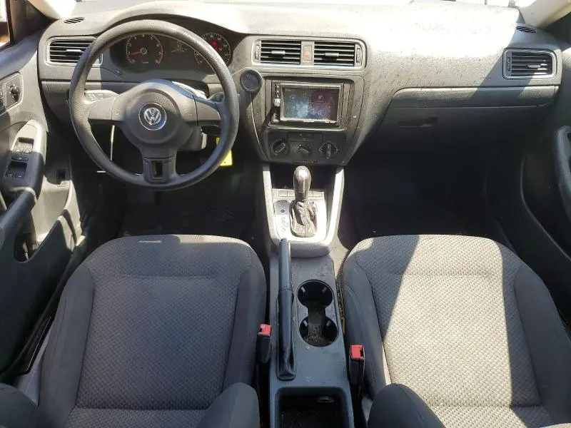 2011 VOLKSWAGEN JETTA BASE  
