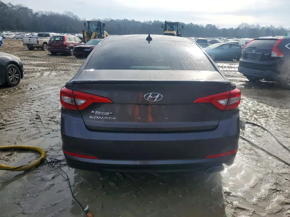 2017 HYUNDAI SONATA SE  