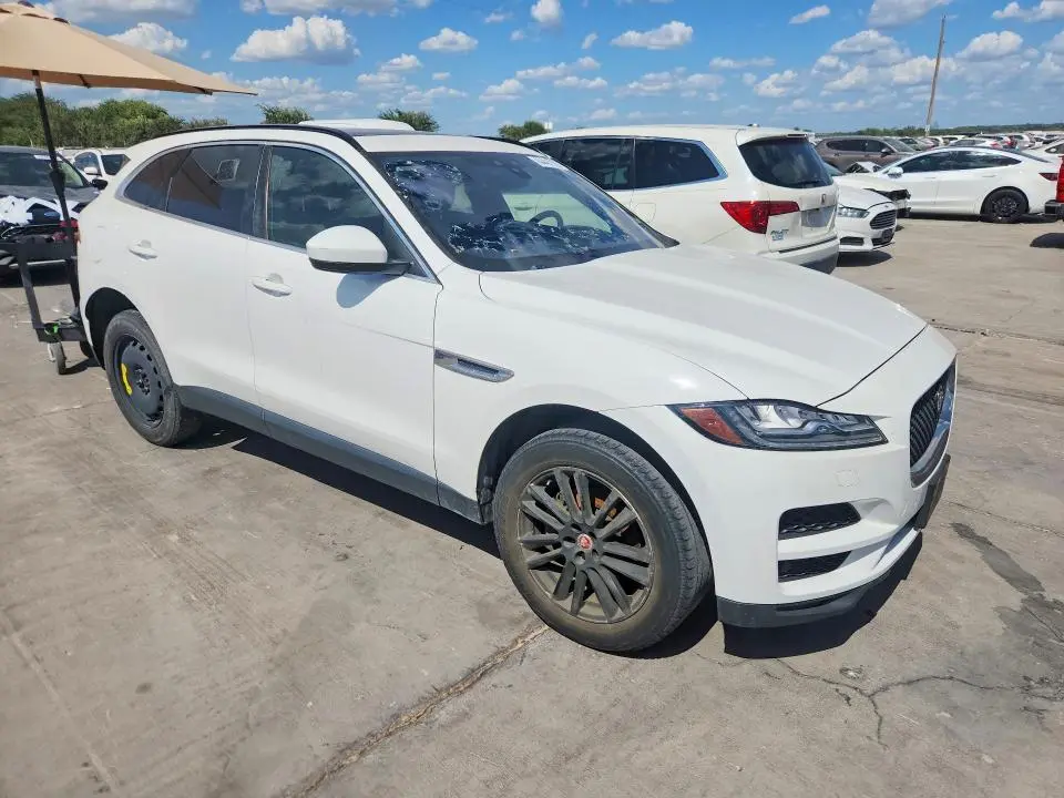 2017 JAGUAR F-PACE PRESTIGE  