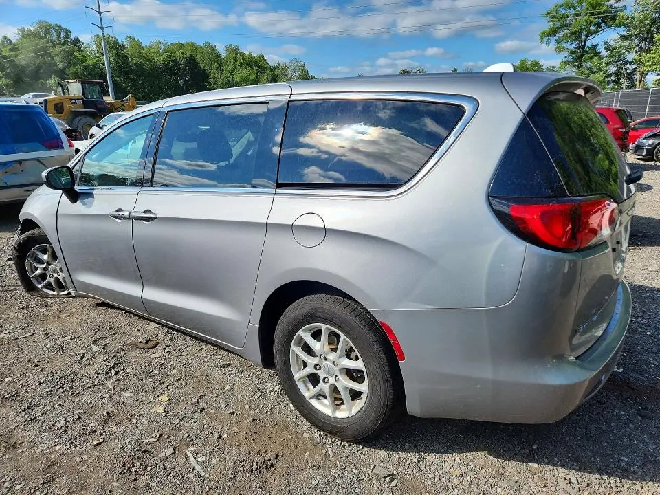 2017 CHRYSLER PACIFICA LX  