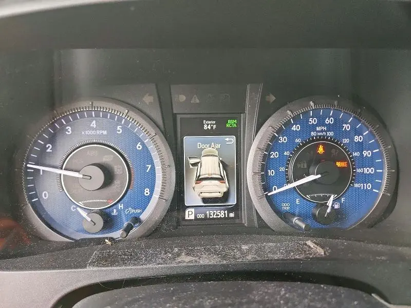 2018 TOYOTA SIENNA XLE 8-PASSENGER  