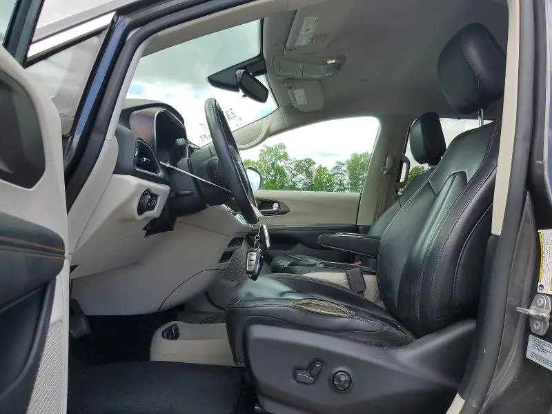 2017 CHRYSLER PACIFICA TOURING L  