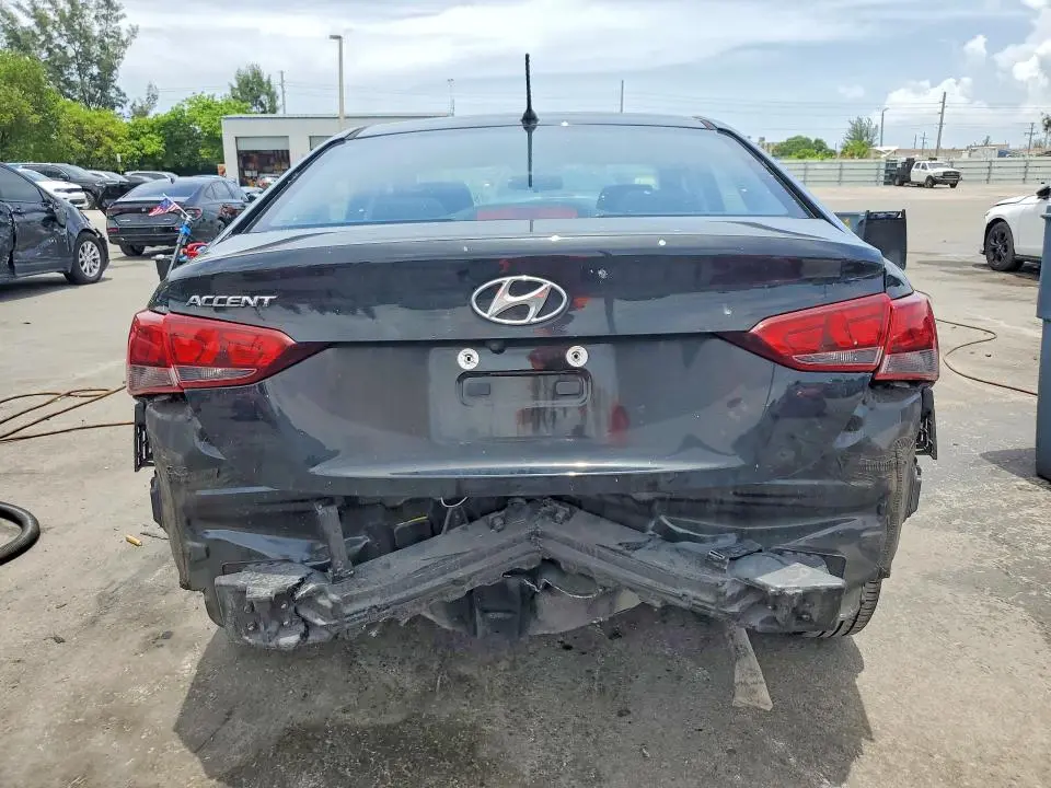 2018 HYUNDAI ACCENT SE  